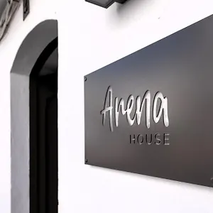 2* Pensión Arena House Conil